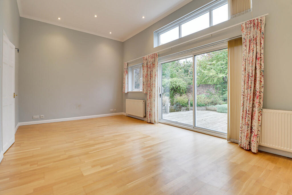 Pigeonwick, Harpenden, Hertfordshire, AL5 photo 2