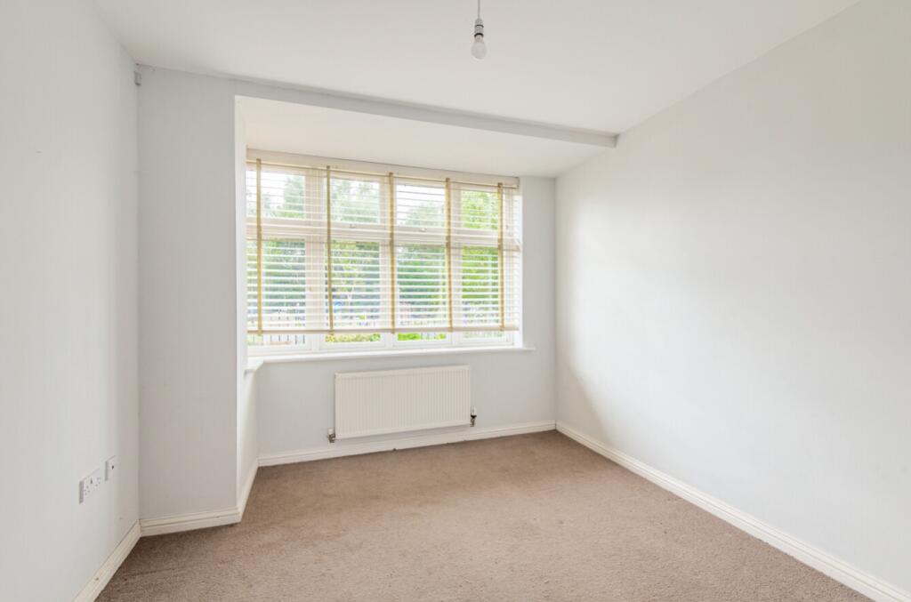 Iris Crescent, Lincoln, Lincolnshire, LN1 photo 3
