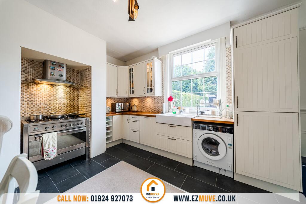 House in Kirklees, West Yorkshire - View 5