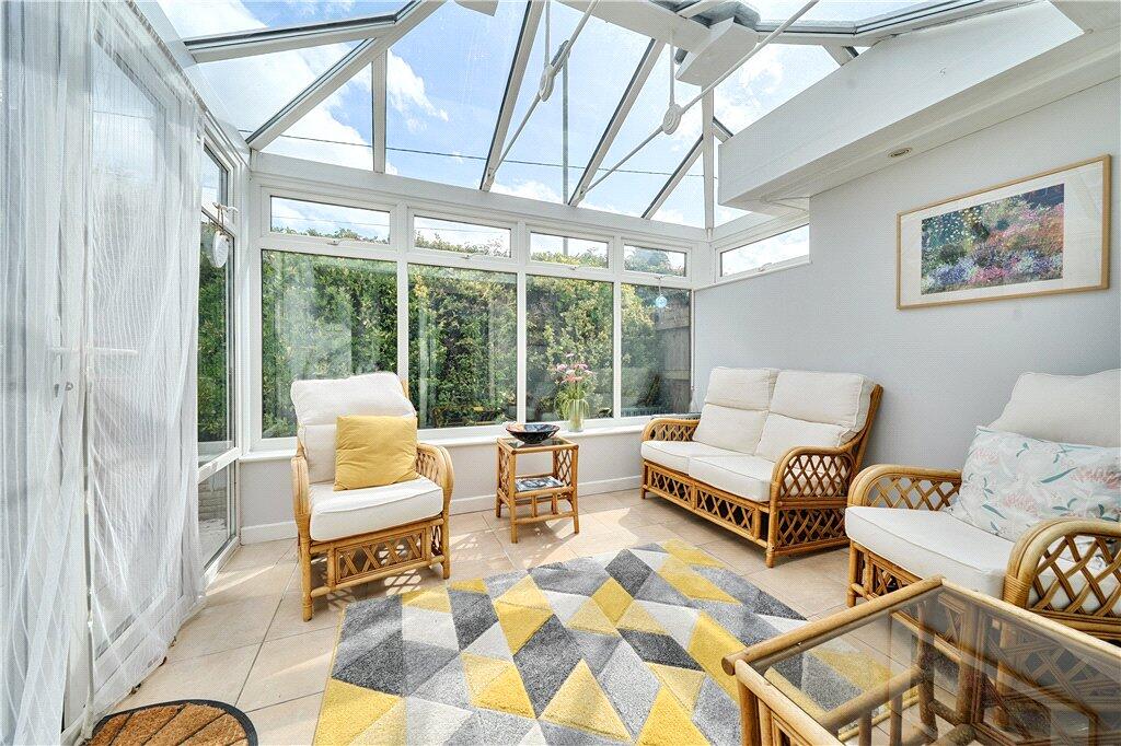 House in Romsey, Canada, West Wellow - More