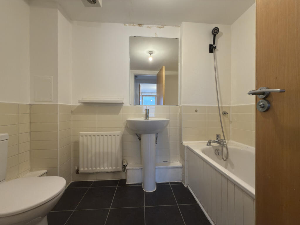 Apartment in Glasgow - More