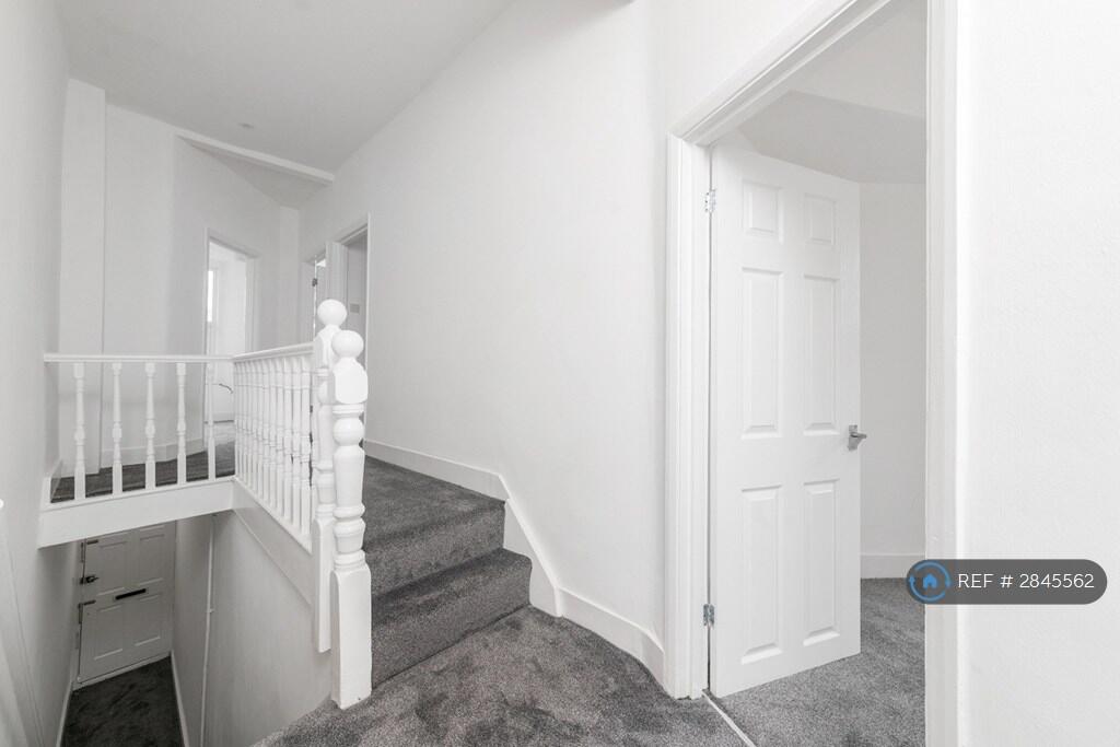 Main image of property: Fountain Road, London, SW17