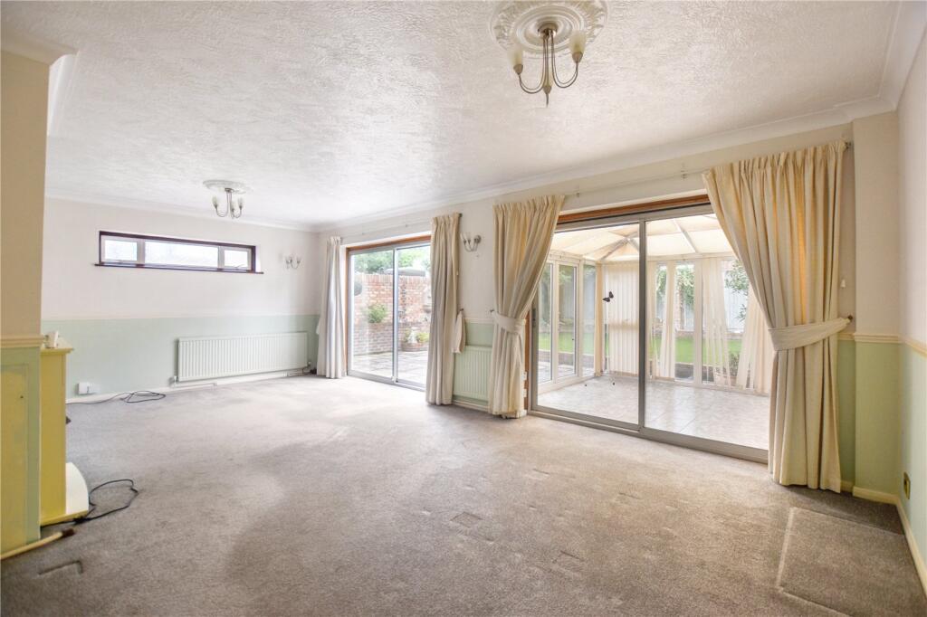 Summerhouse Drive, Bexley, Kent, DA5 photo 2