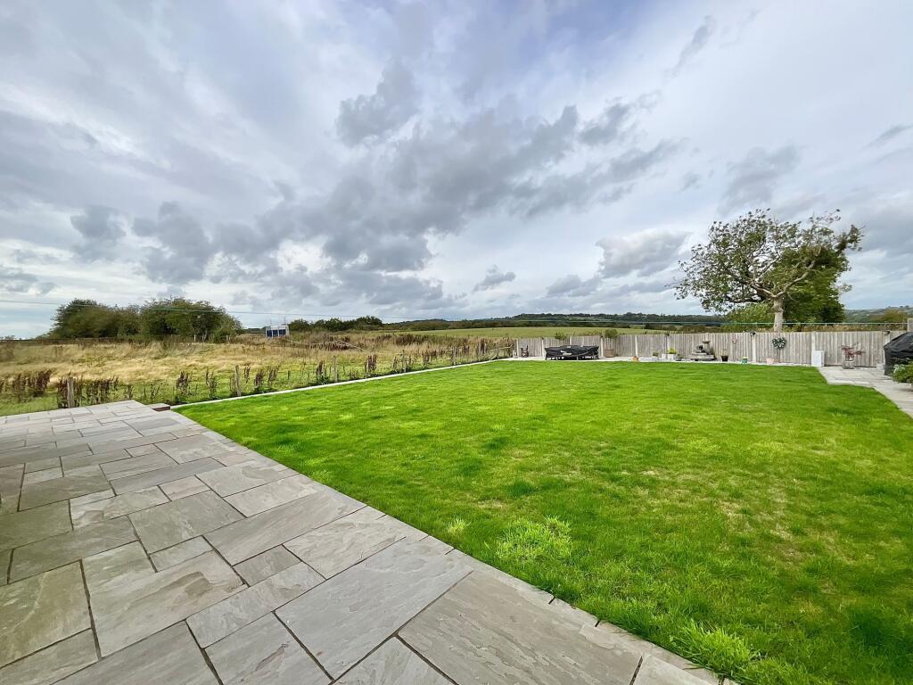 House in Stoke-on-Trent - View 4