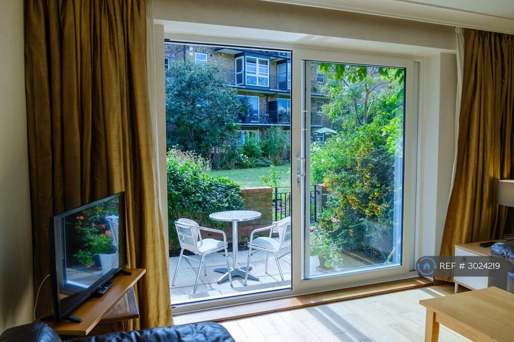 Apartment in London - View 2