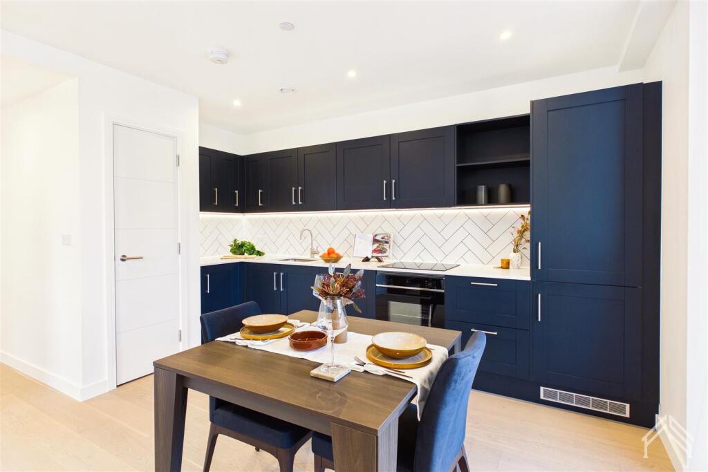 Apartment in London, Preston - View 3