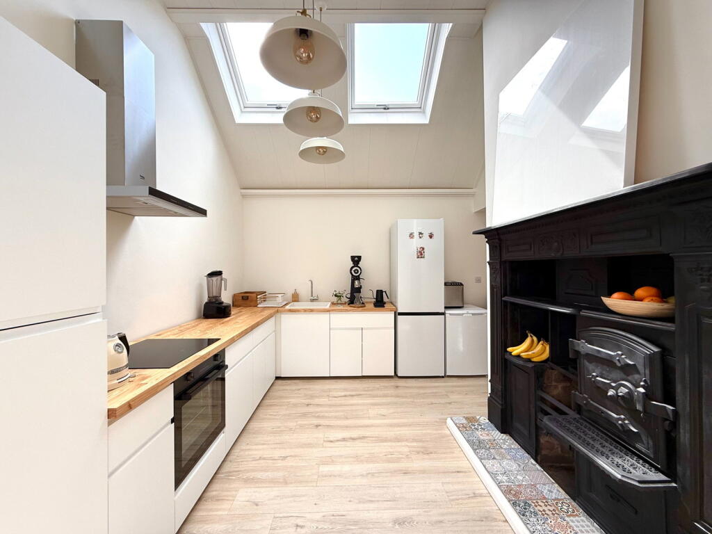 House in Sefton, Liverpool City Region - View 5
