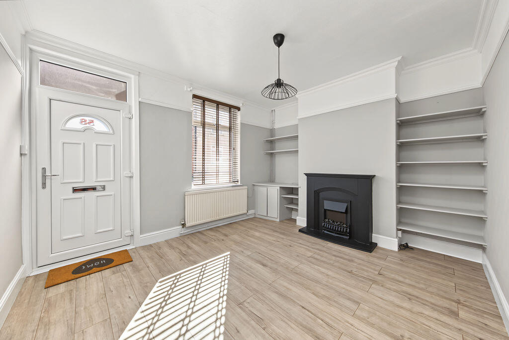 House in Chesterfield, Stonegravels - View 2