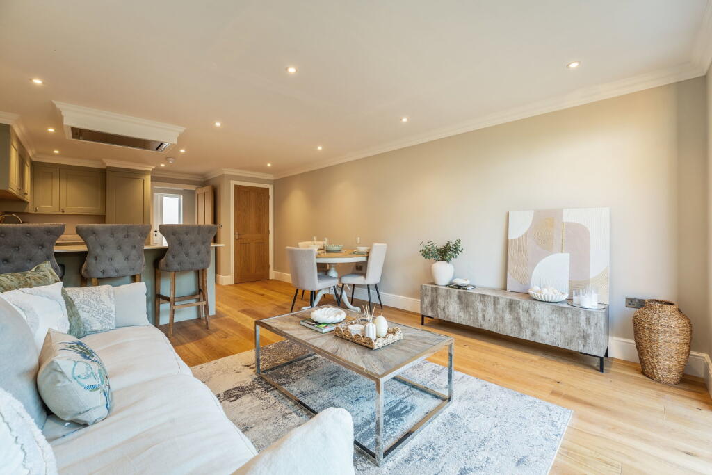 House in Salisbury - View 3