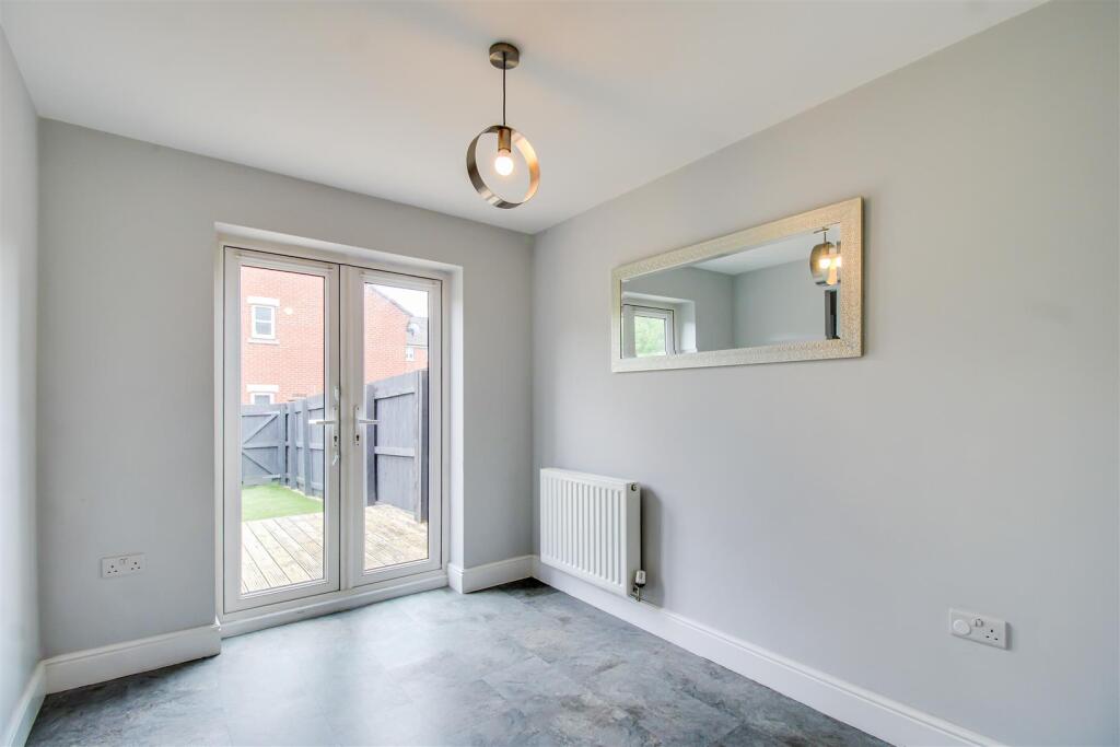House in Leeds, Middleton - View 4