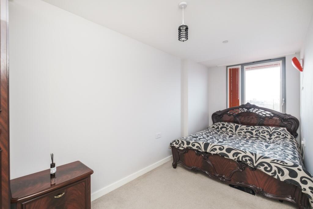 Apartment in London - View 5