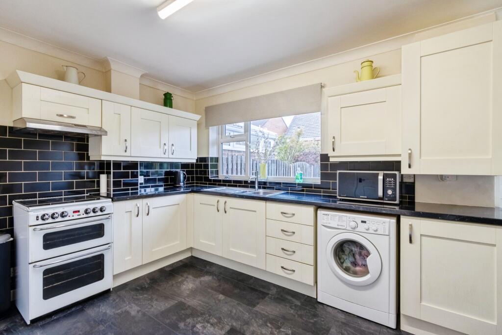 House in Barnsley, South Yorkshire - View 4