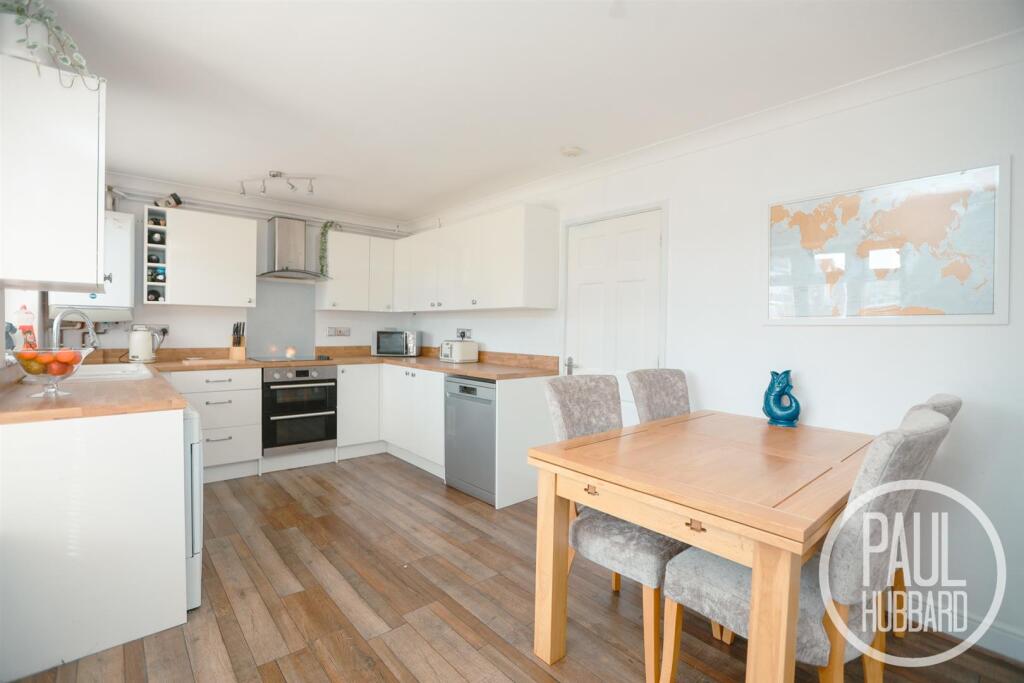 House in East Suffolk, Oulton Broad - View 4
