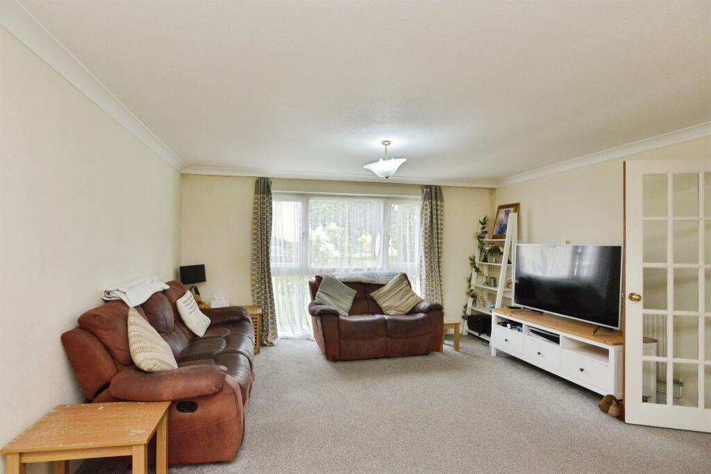 House in Newport Pagnell, City of Milton Keynes - View 3