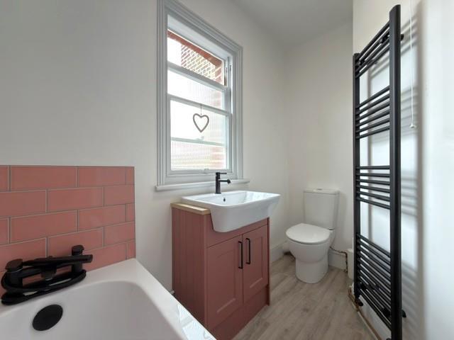 Apartment in Canterbury - View 5