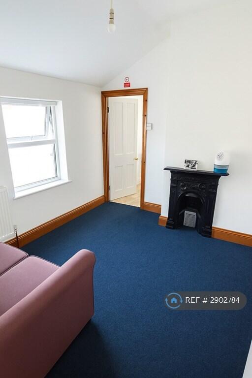 4 bedroom terraced house for rent
