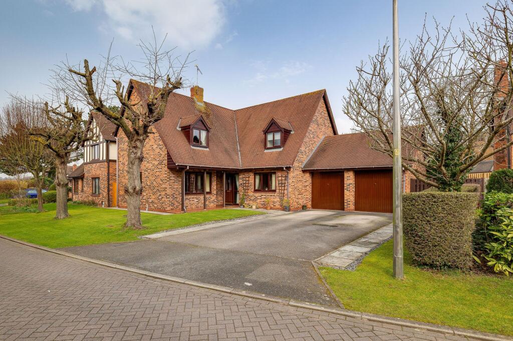 Main image of property: Gleggs Close, Great Boughton, CH3