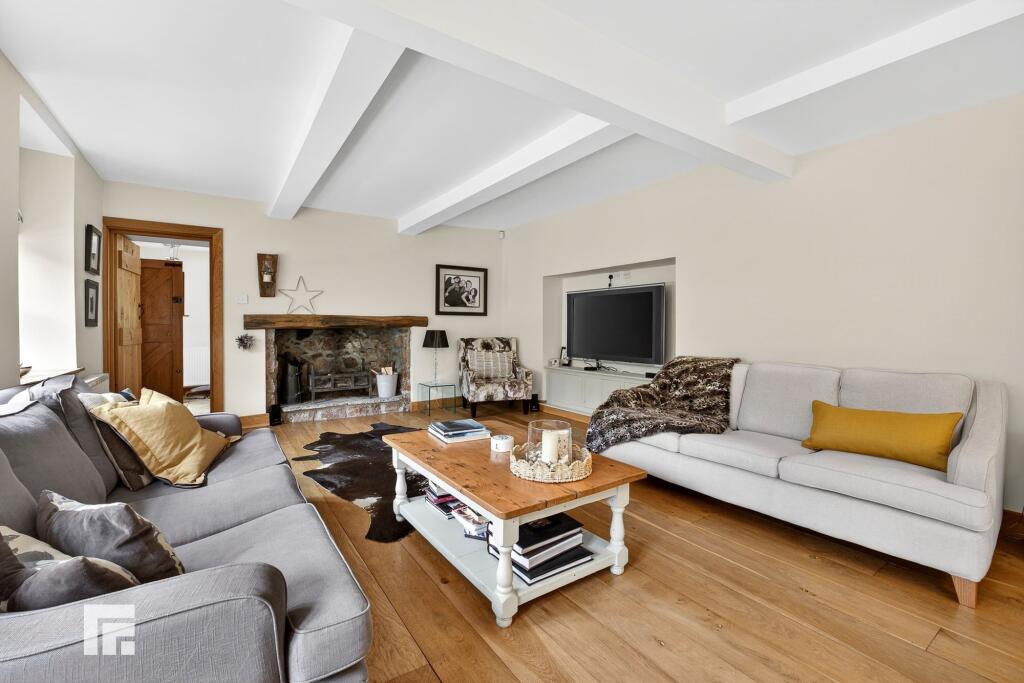 House in Gwaelod-y-garth, Pentyrch - View 4