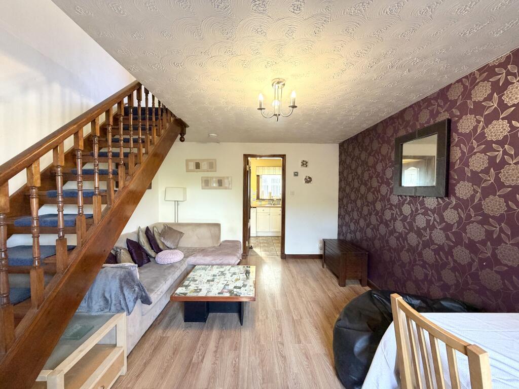 23 Brandy Wells, Cairneyhill, Dunfermline, KY12 8UZ photo 4