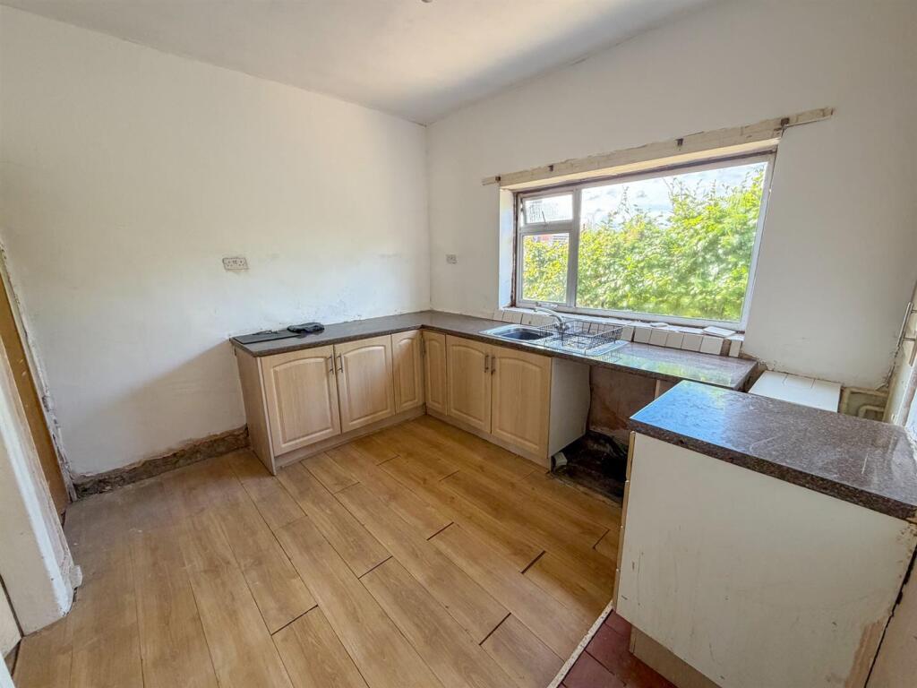 House in Llandudno - View 3
