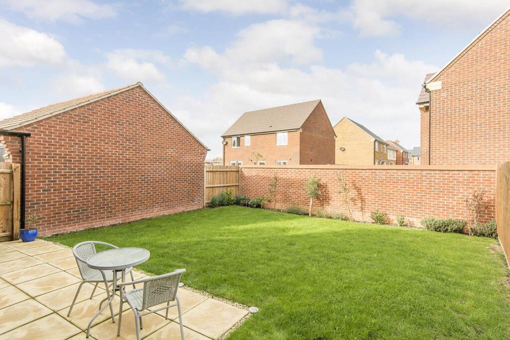 Vickers Road, Market Harborough photo 4