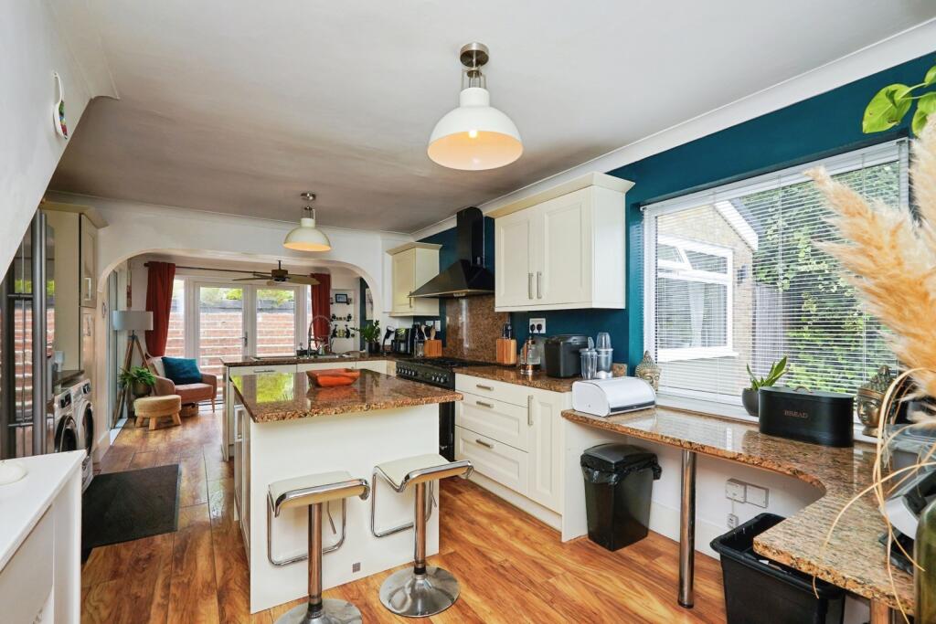 House in Canterbury - View 4
