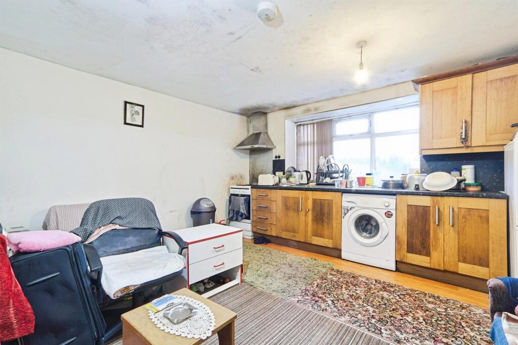 Additional image 19 of Park Grove, BRADFORD