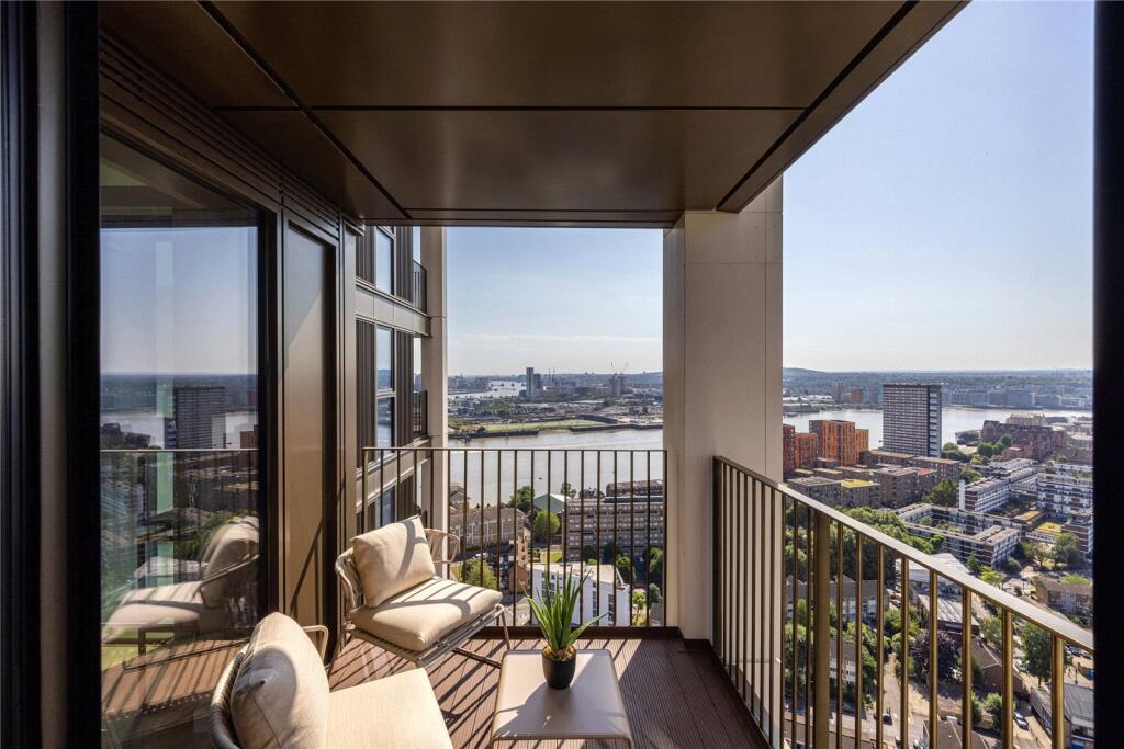 Apartment in London, St John's Estate, Isle of Dogs - View 4