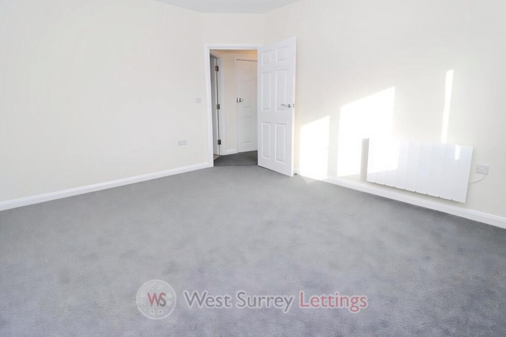 Apartment in Kingston upon Thames - View 5