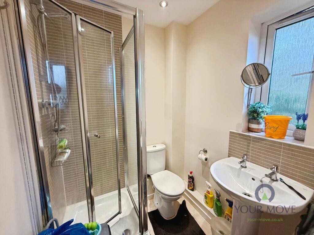Apartment in Sandwell, West Midlands - More