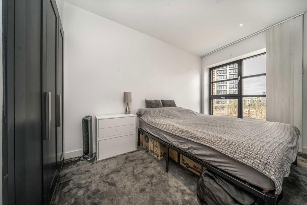Apartment in London, London City Island, Blackwall - View 3