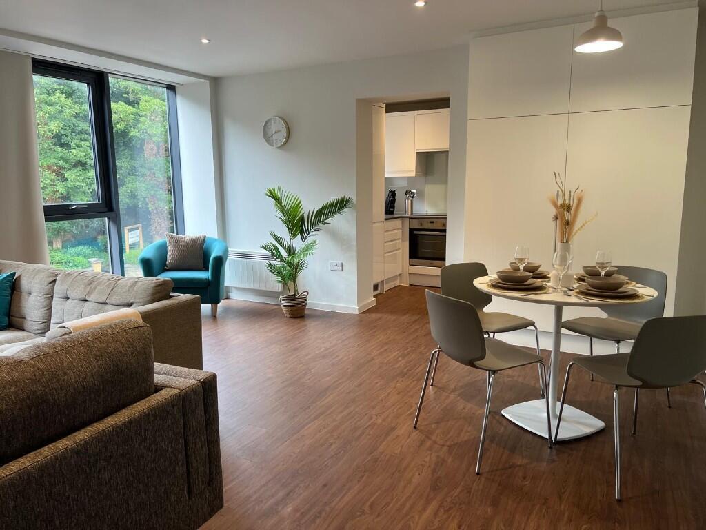 Apartment in Leeds - View 5
