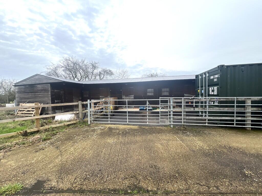 London Road, Chatteris, Cambs., PE16 6SF photo 3