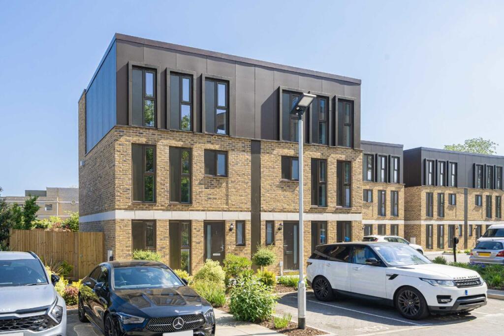 Main image of property: Walton Court Gardens, Walton On Thames