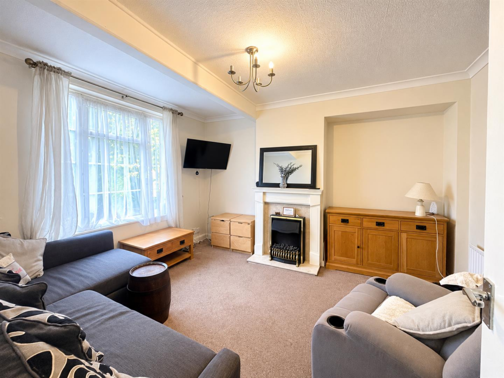 House in London, Stonecot, Rosehill - View 5