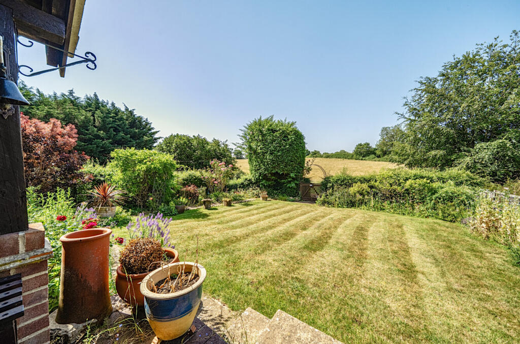 House in Lambourn, West Berkshire - View 2