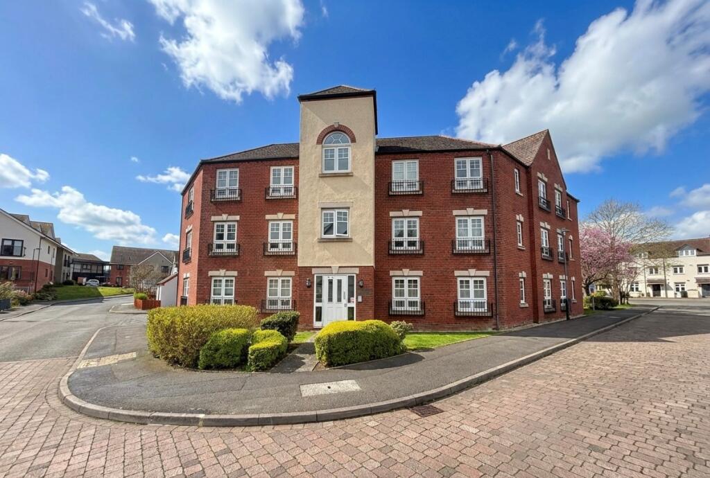 Main image of property: Corelli Close, Stratford Upon Avon, CV37 9PU