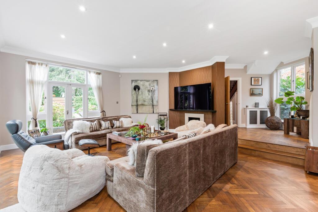 House in Watford - View 3
