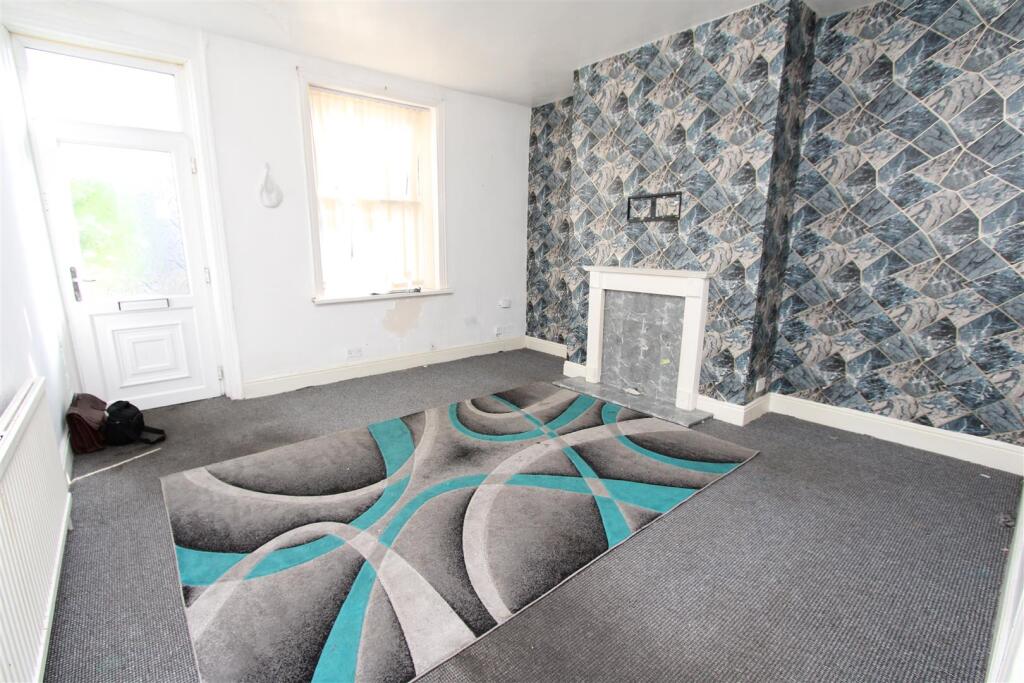 House in Bradford - View 2