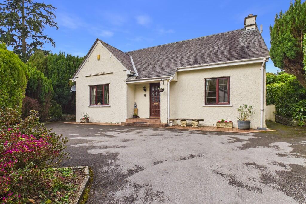 Main image of property: Elmley Lovett, Kendal Road, Bowness-on-Windermere, LA23 3FB