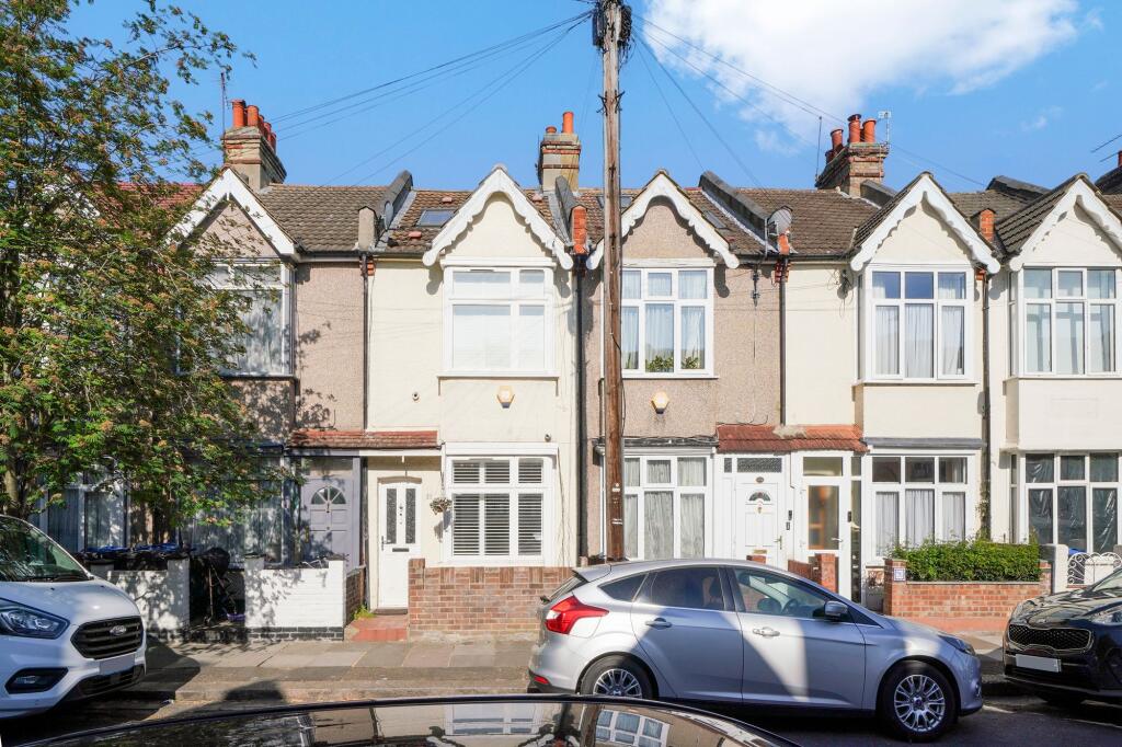 Oakwood Avenue, Mitcham, CR4. 4 bedroom terraced house for sale