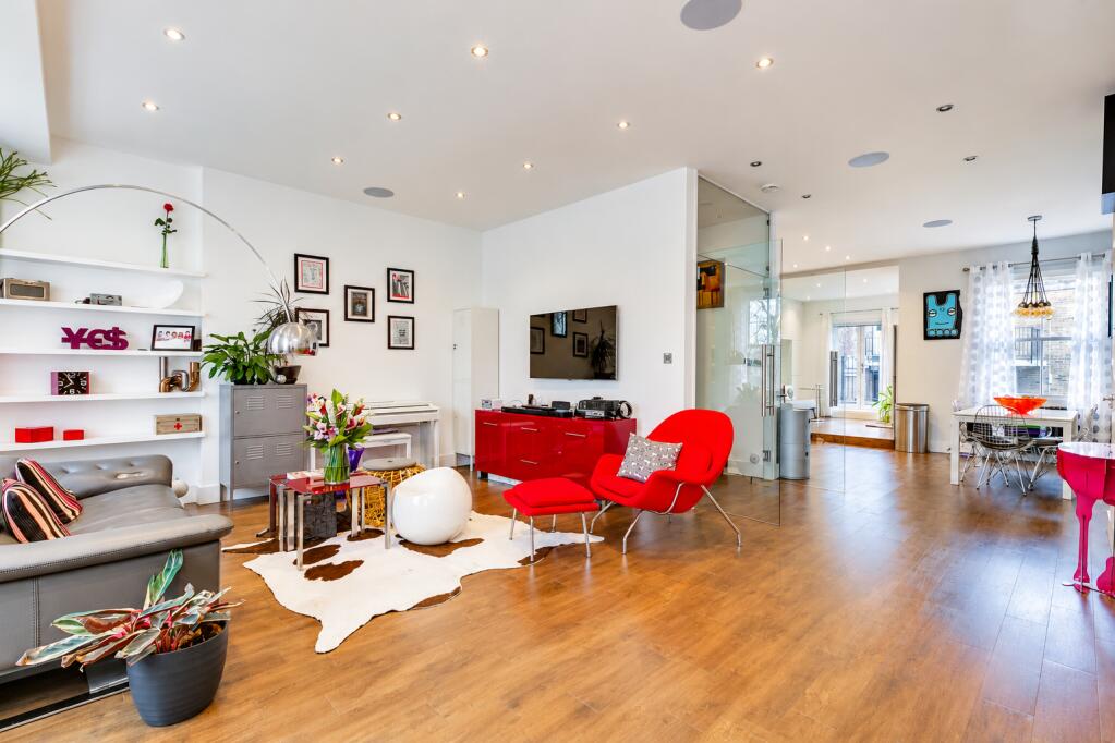 Apartment in London, Royal Borough of Kensington and Chelsea - View 3