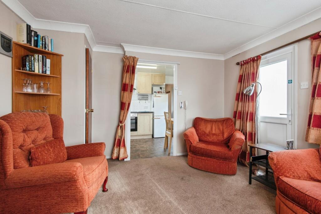 Long Close, Station Road, Lower Stondon, Henlow, SG16 photo 4