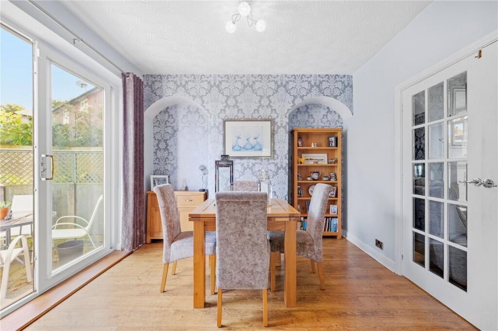 Gainsborough Avenue, Burnley, Lancashire, BB11 photo 3
