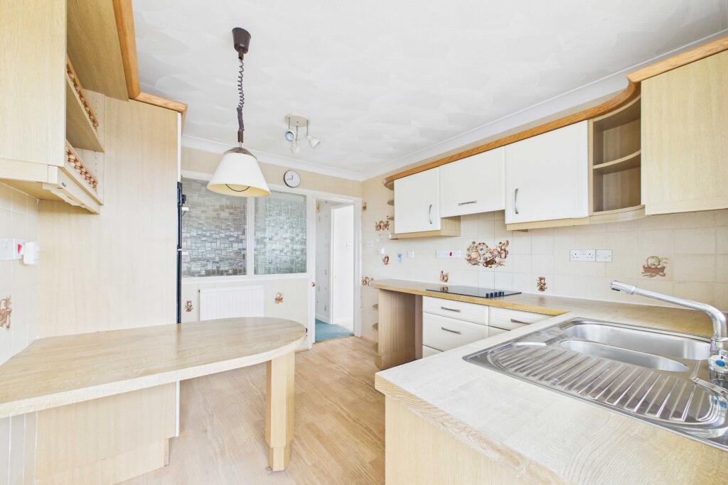 House in Torquay - More