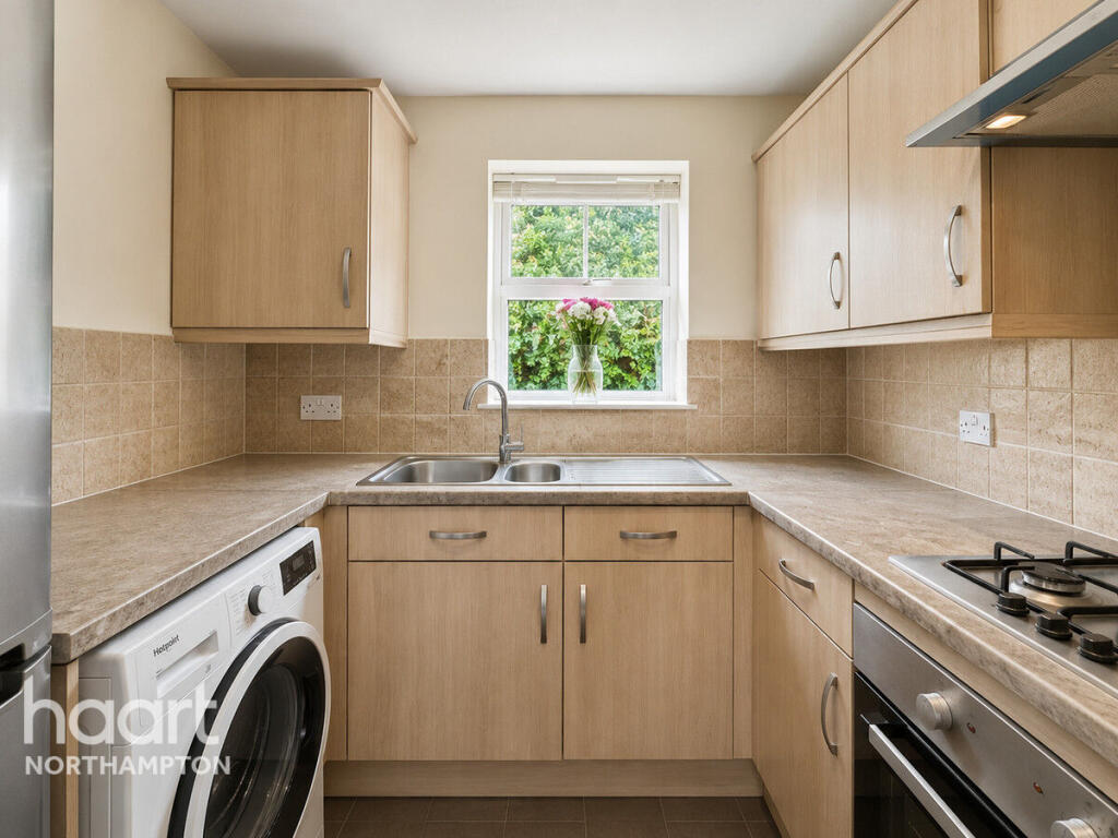 St Edmunds Road, Northampton - View 5