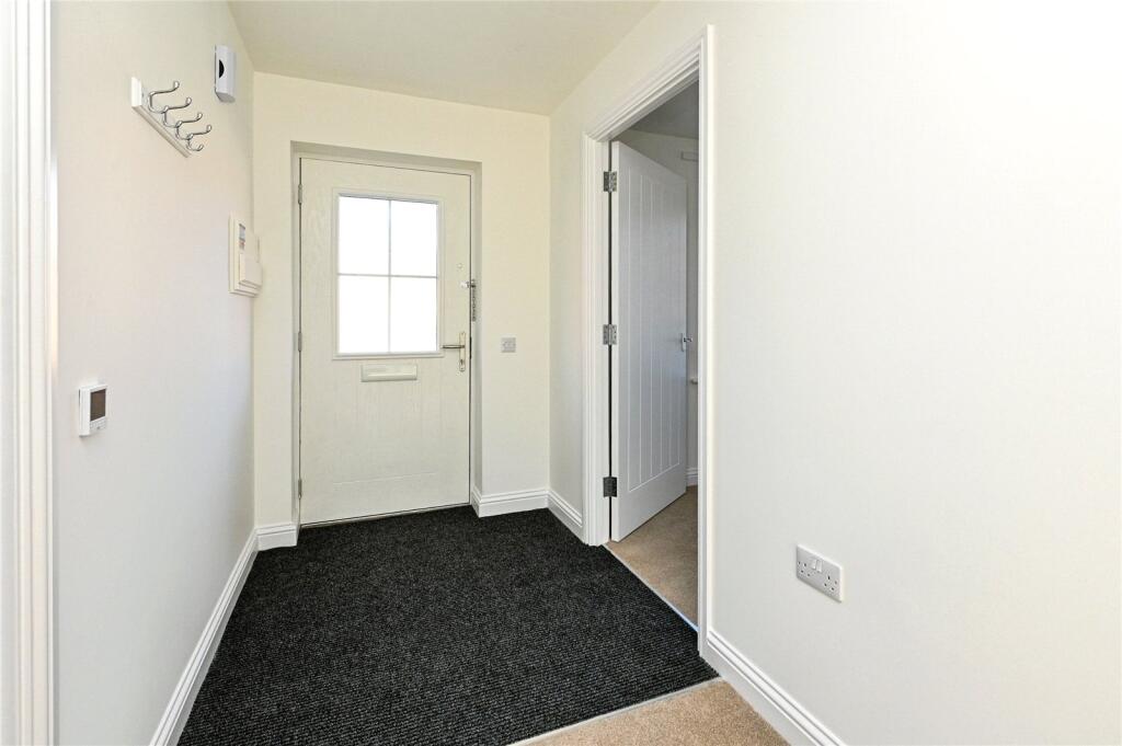 Orchard End Close, Outwell, Wisbech, Cambridgeshire, PE14 photo 2