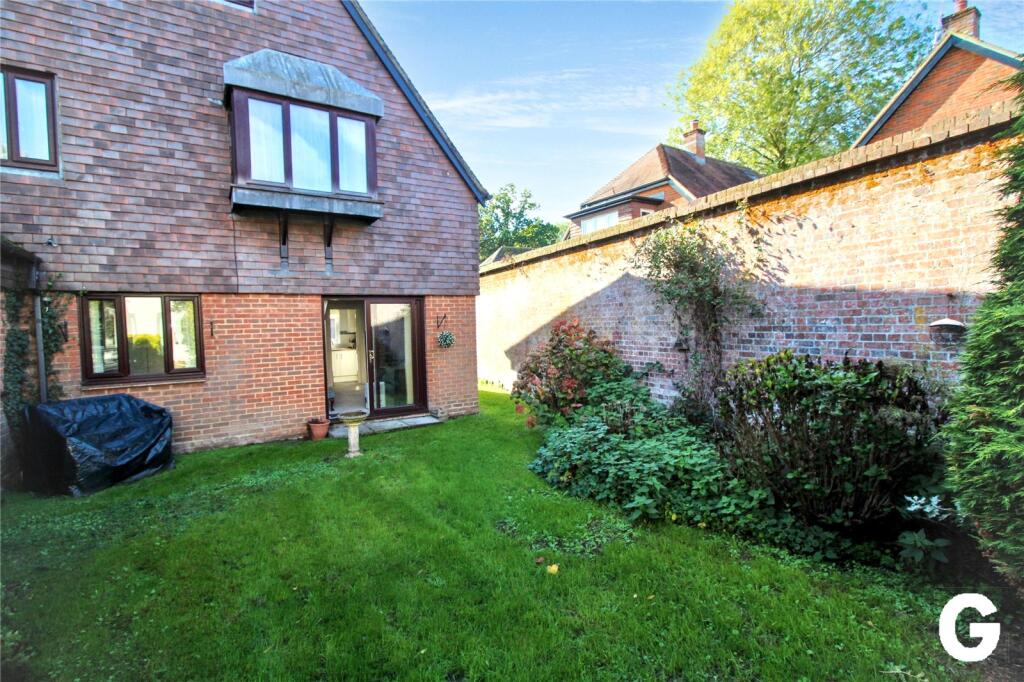 Main image of property: Deweys Lane, Ringwood, Hampshire, BH24