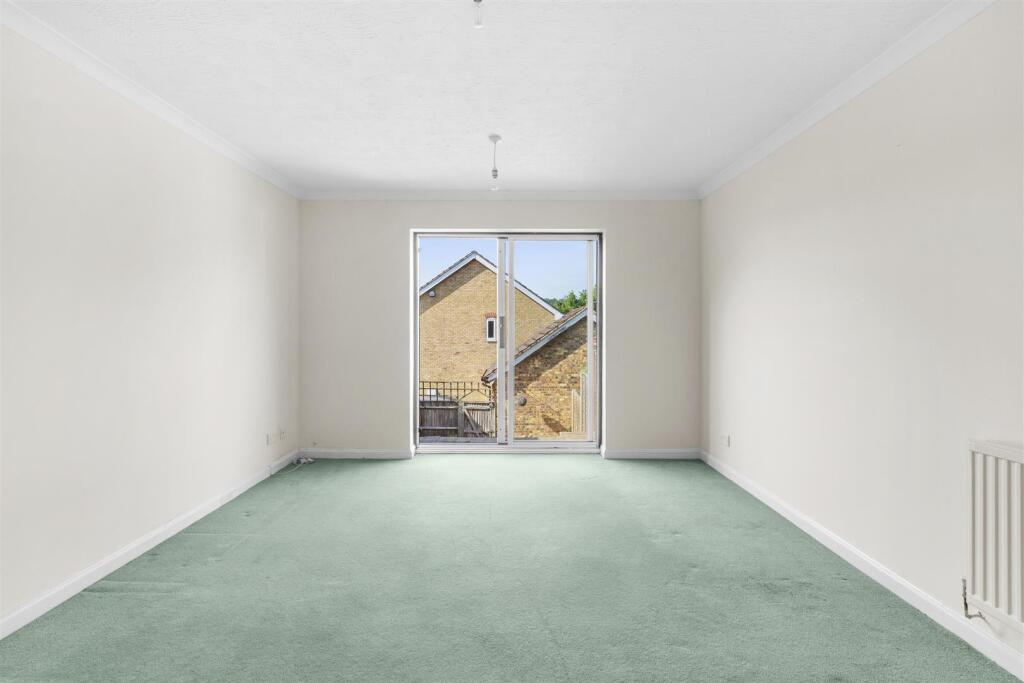 House in Downley, Buckinghamshire - View 5