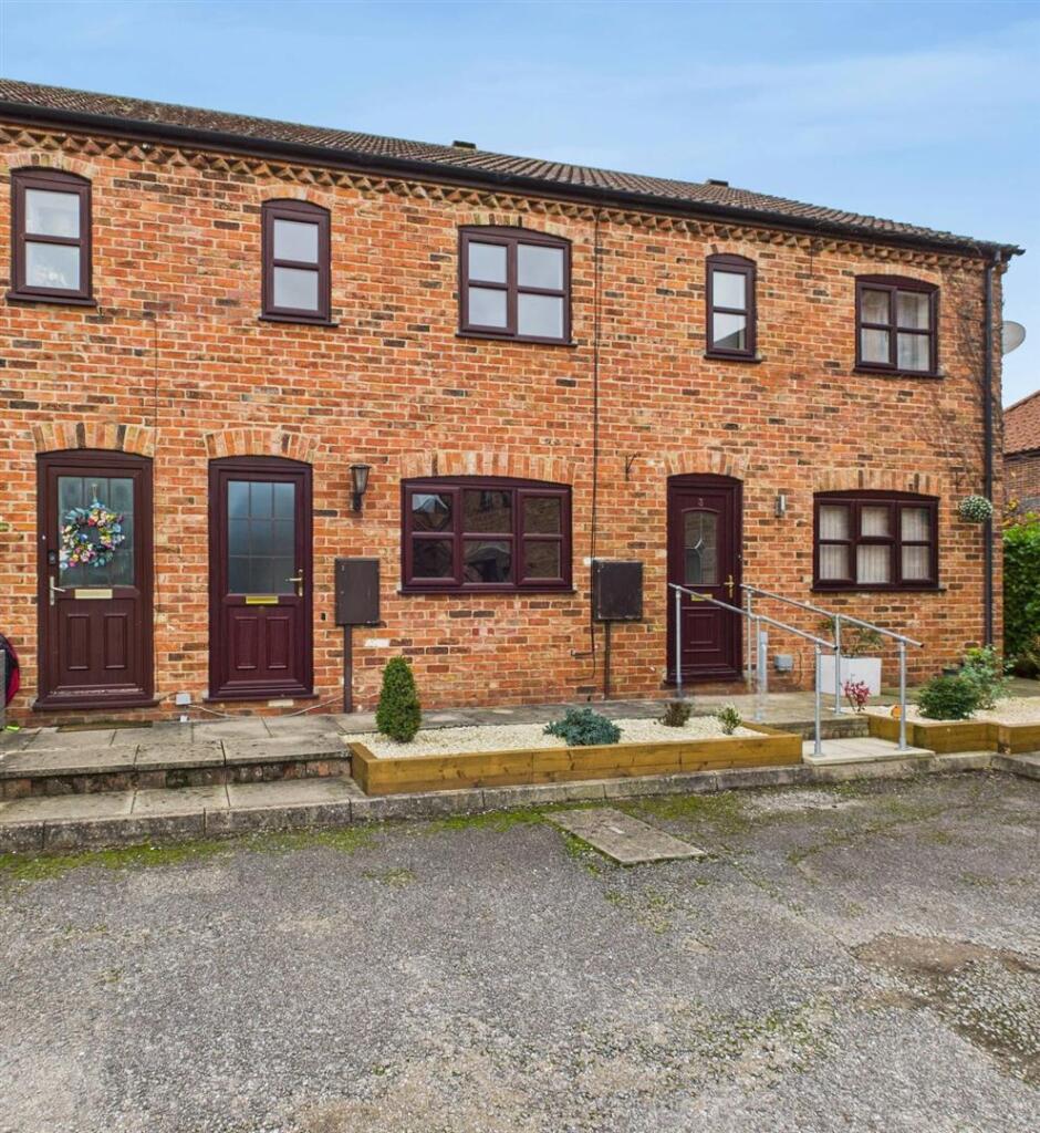 3-bed terraced on 2 Millview Court, Horncastle, £150,000